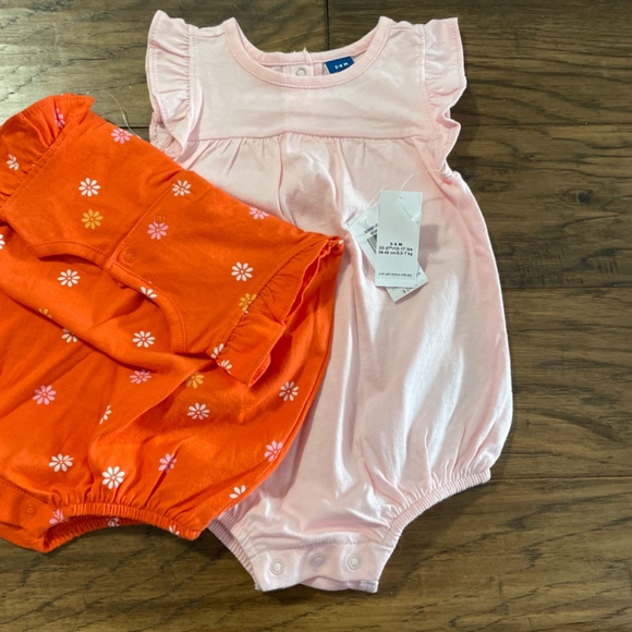 New 2 pack ruffle bubble romper set size 3-6 months - Picture 8 of 9